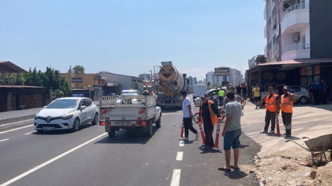 Başka bir aracın üzerinden geçtiği genç de kurtarılamadı: Motosiklet kazasında 2 ölü