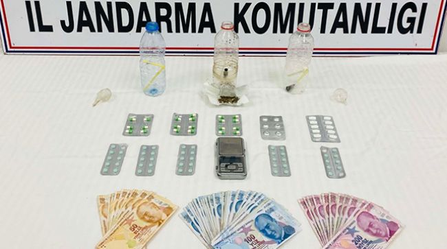 UYUŞTURUCU SATICILARI YAKAYI ELE VERDİ