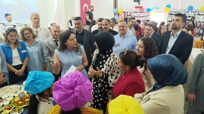 Silifkeli öğrenciler, Etwinning proje günü sergisinde büyük başarı elde etti