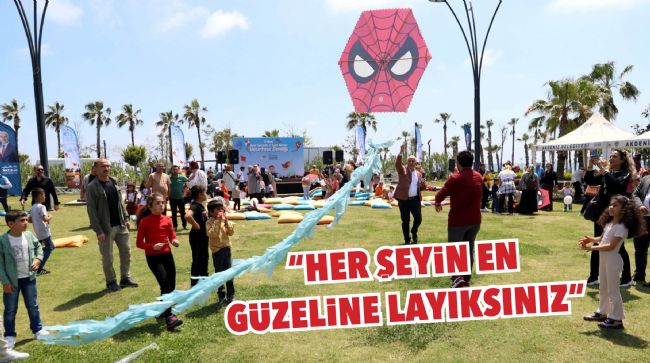 AKDENİZ BELEDİYESİ ÇOCUKLAR İÇİN UÇURTMA ŞENLİĞİ DÜZENLEDİ