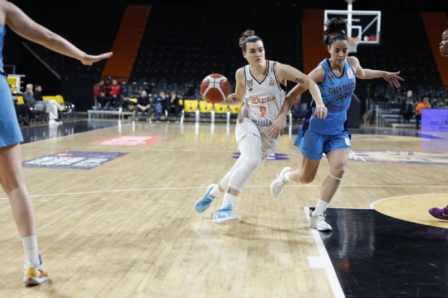 Mersin Derbisinde Kazanan ÇBK: 77-66