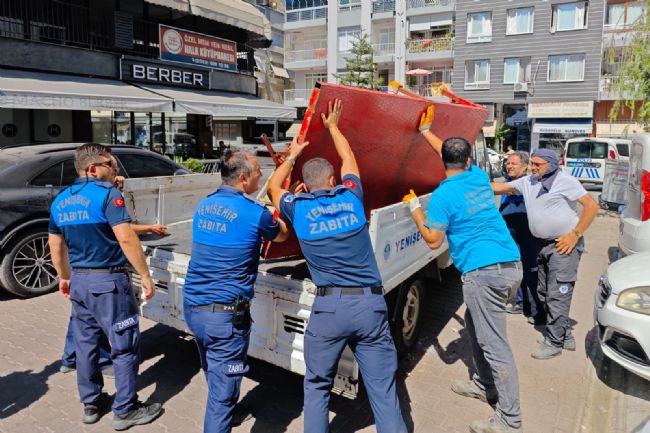 Yenişehir’de kaldırım işgallerine geçit yok