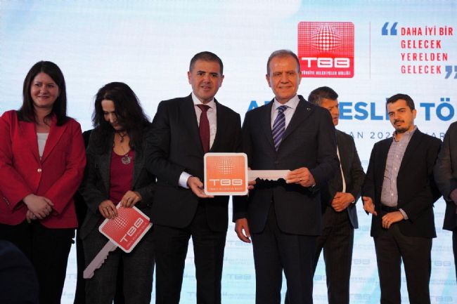 Türkiye Belediyeler Birliği’nden Mezitli’ye İş Makinesi (Ekskavatör) Desteği