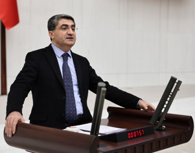 Ekmen’den Demirtaş çağrısı!