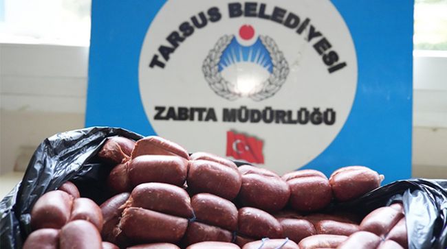 DANA SUCUĞUNDA TAVUK ETİ ÇIKTI