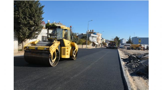 TARSUS'TAKİ TOROS CADDESİ YENİLENDİ