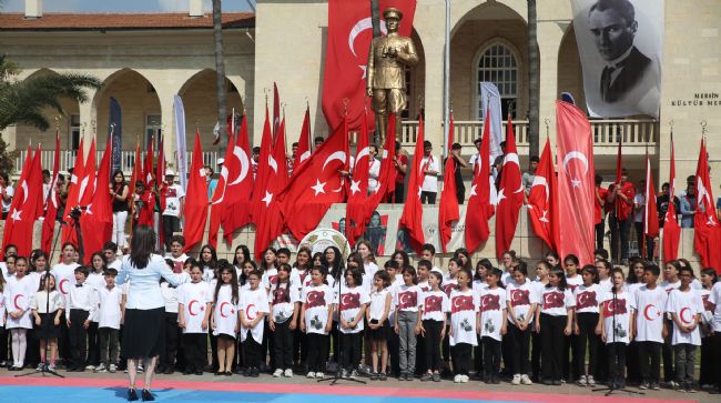 19 MAYIS MERSİN’DE COŞKUYLA KUTLANDI