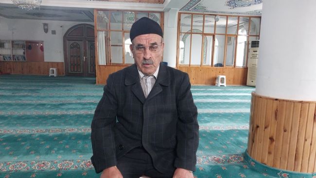 Mersin'de 72 yaşındaki Osman amca hafız oldu