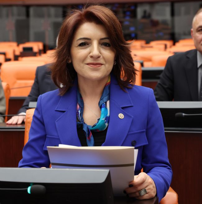 “Kadını değersizleştiren siyasi anlayışa karşı mücadele edeceğiz”