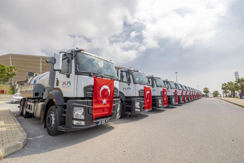 Mersin Büyükşehir Belediyesi araç filosunu güçlendiriyor