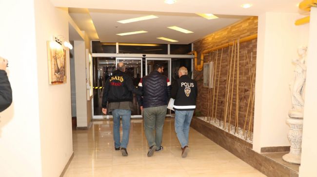 MERSİN'DE FETÖ OPERASYONU: 14 GÖZALTI
