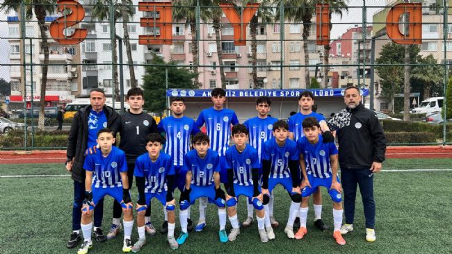 AKDENİZ BELEDİYE SPOR U 14 FUTBOL TAKIMI TÜRKİYE ŞAMPİYONASINDA İLİMİZİ TEMSİL EDECEK