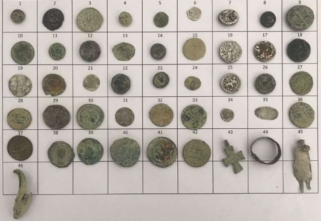 Mersin'de Bizans ve Roma dönemlerine ait 46 eser ele geçirildi