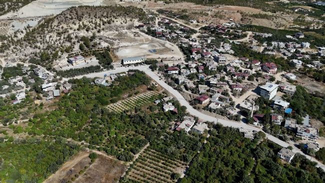 Mut'ta grup yolları yenilendi