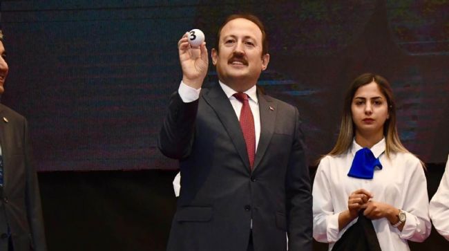 TOKİ KURA ÇEKİMİ VALİ PEHLİVAN'IN KATILIMIYLA BAŞLADI