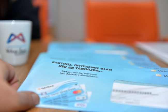 Mersin'de öğrenim yardımlarının ilk taksiti hesaplara yatırıldı