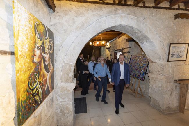 Başkan Seçer, Tarsus'taki festivalde 'Gastronomi Show’a katıldı