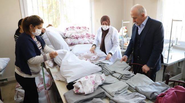 AKDENİZLİ KADINLAR DEPREMZEDELER İÇİN SEFERBER OLDU
