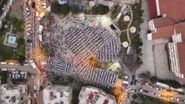 Başkan Seçer, Anamur halkıyla birlikte iftar yaptı