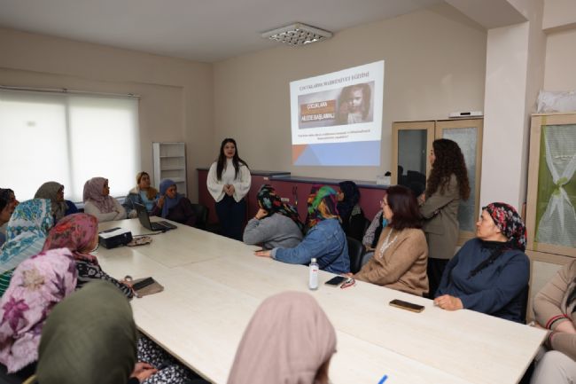 AKDENİZ'DE ÖRNEK ÇALIŞMA: HEM ÇOCUKLARA HEM AİLELERE ‘MAHREMİYET’ EĞİTİMİ