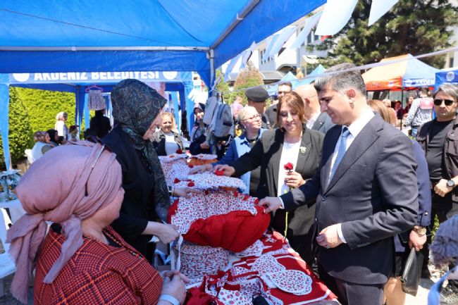 Akdeniz’de Anneler Günü Kermesi’ne Yoğun İlgi