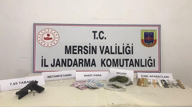 UYUŞTURUCU SATICISI 3 KİŞİ YAKALANDI