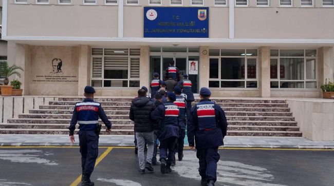 Mersin'de göçmen kaçakçılığı organizatörü 6 şüpheli gözaltına alındı
