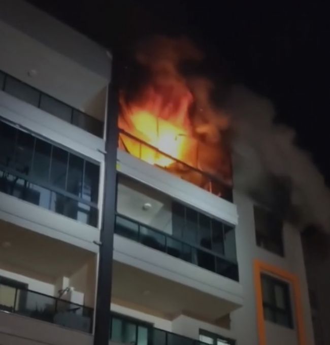 Silifke’de Çıkan Yangın, İtfaiye Ekiplerinin Müdahalesiyle Kontrol Altına Alındı