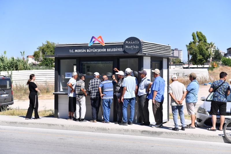 MERSİNLİ’NİN EN SEVDİĞİ PROJELERDEN BİRİSİ: ‘BÜYÜKŞEHİR MAHALLE MUTFAKLARI’