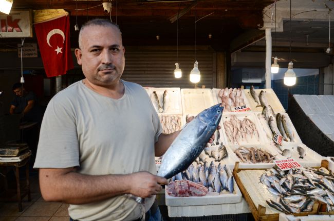Tezgahlar doldu, fiyatlar düştü