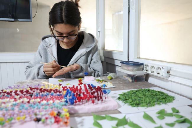 Kültür ve Sanat Evleri gençleri üretime kazandırıyor