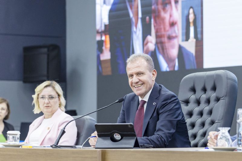 HİZMETTE AKSAMA YOK, YATIRIMLAR SÜRÜYOR