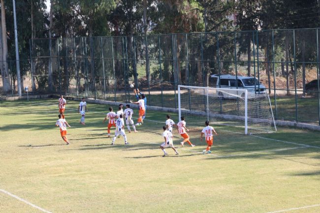 Akdeniz Belediye Spor yine kazandı