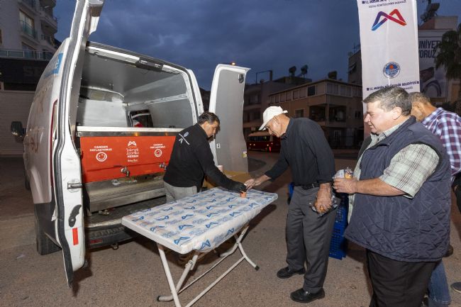 ‘1 Ekmek 1 Çorba’ projesi bu kış da Mersin’in içini ısıtıyor