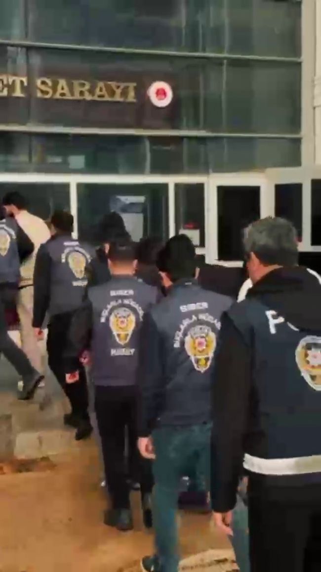 VATANDAŞLARIN IBAN'LARIYLA YASA DIŞI BAHİS PARASI TRANSFERİ YAPAN ÖRGÜTE OPERASYON
