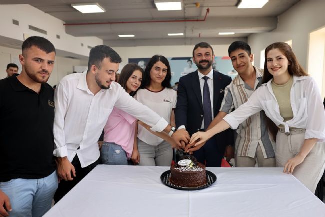 Akdeniz Belediyesi Etüt Merkezinde yılsonu etkinliği