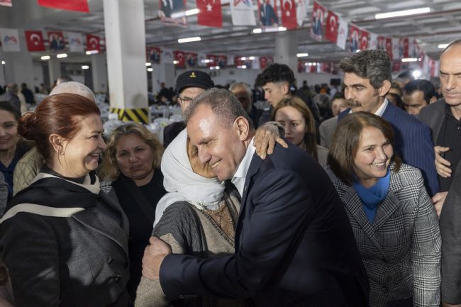 BAŞKAN SEÇER VE MERAL SEÇER, BOZYAZILI YURTTAŞLARLA İFTAR SOFRASINDA BULUŞTU