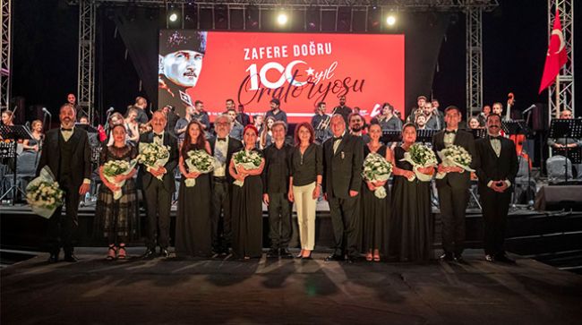 BÜYÜKŞEHİR BELEDİYESİNDEN 'ZAFER DOĞRU 100. YIL ORATORYOSU'
