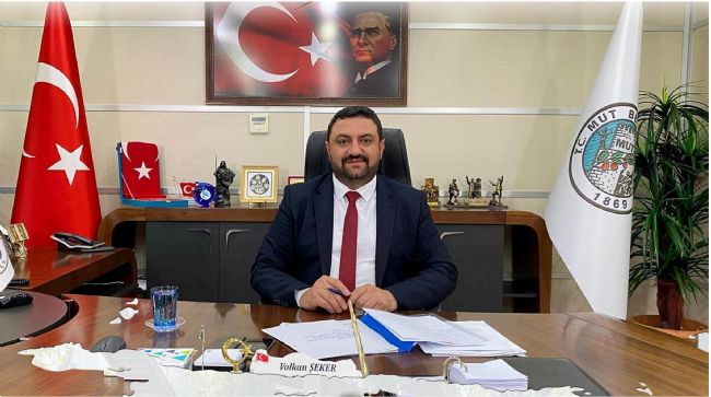 BAŞKAN VOLKAN ŞEKER: "İLÇEME HİZMET VERMEKTEN MUTLULUK DUYUYORUM"