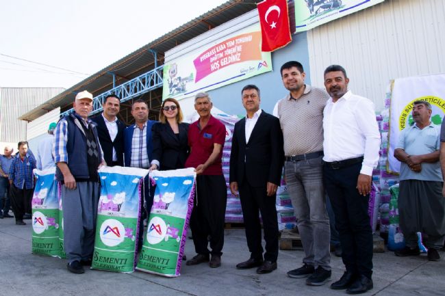 Mersin'de üreticilere yem desteği