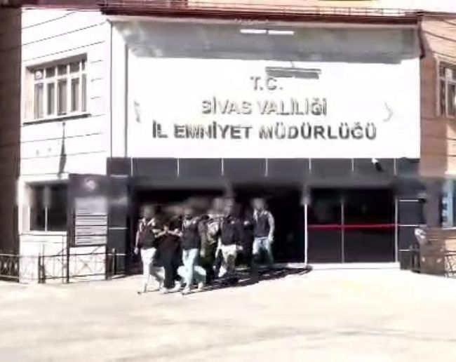 Siber operasyonla Mersin ve Sivas’ta tutuklamalar!