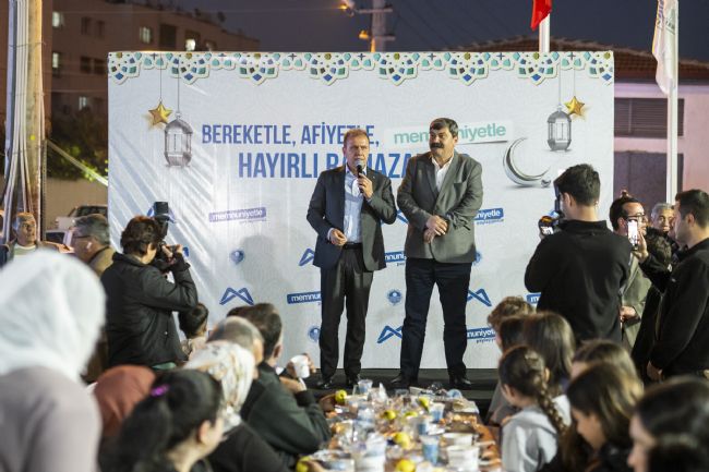 Başkan Seçer Toroslar halkıyla iftar yaptı