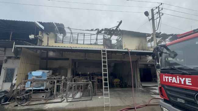 Mersin'de polyester atölyesinde çıkan yangın söndürüldü