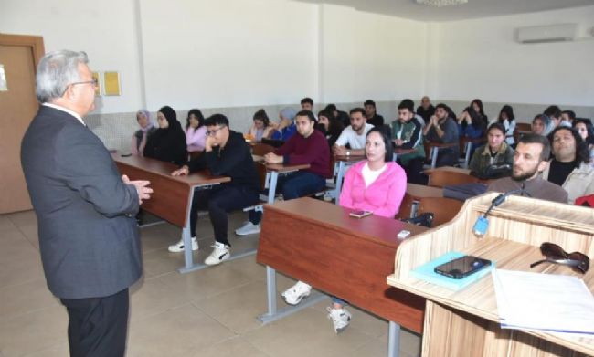 Anamur'da 'Yeşilay Haftası Semineri' Düzenlendi