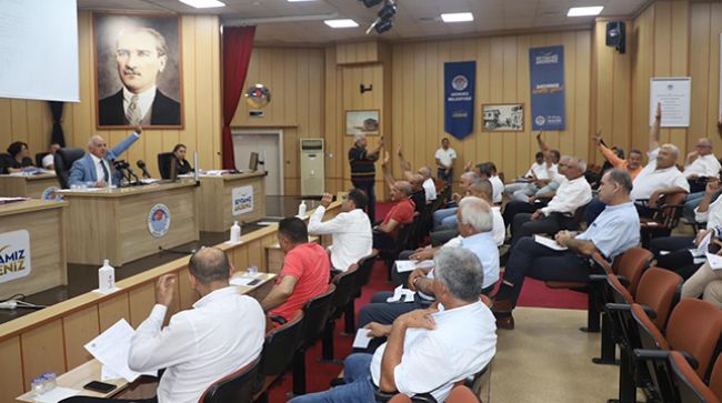 CHP’Lİ MECLİS ÜYELERİ PKK TERÖR ÖRGÜTÜ DİYEMEDİ!