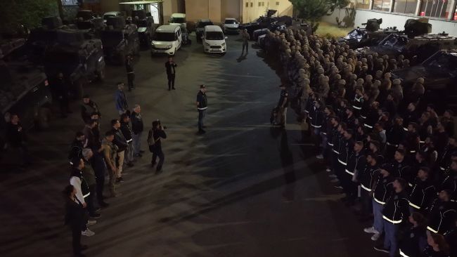 Şırnak ve Mersin'de uyuşturucu satıcılarına operasyon: 14 gözaltı