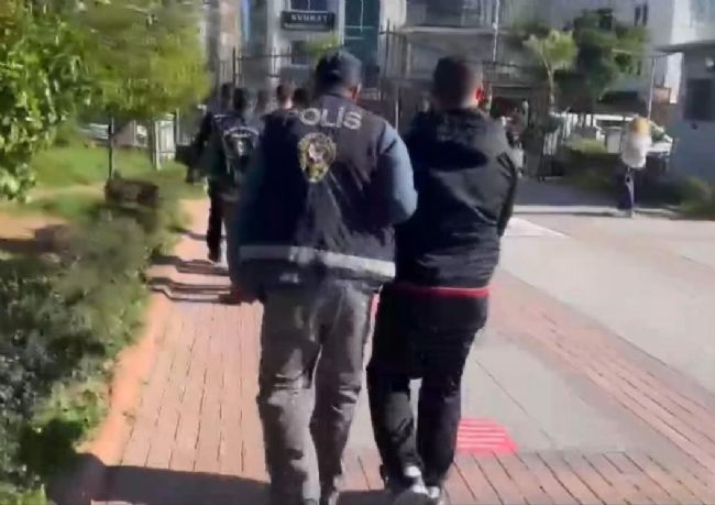 Mersin’de göçmen kaçakçılığı operasyonu: 3 tutuklama
