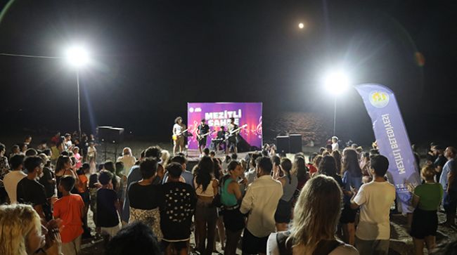 TECE SAHİLİNDE YAZ KONSERLERİ DEVAM EDİYOR