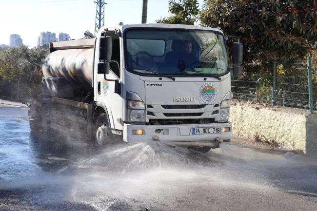 TOROSLAR BELEDİYESİNDEN MAHALLELERDE KAPSAMLI TEMİZLİK ÇALIŞMASI