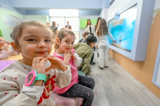 Minikler Eğlenerek Öğreniyor: Mercan 100. Yıl İklim ve Çevre Bilim Merkezi'nde Atölye Keyfi